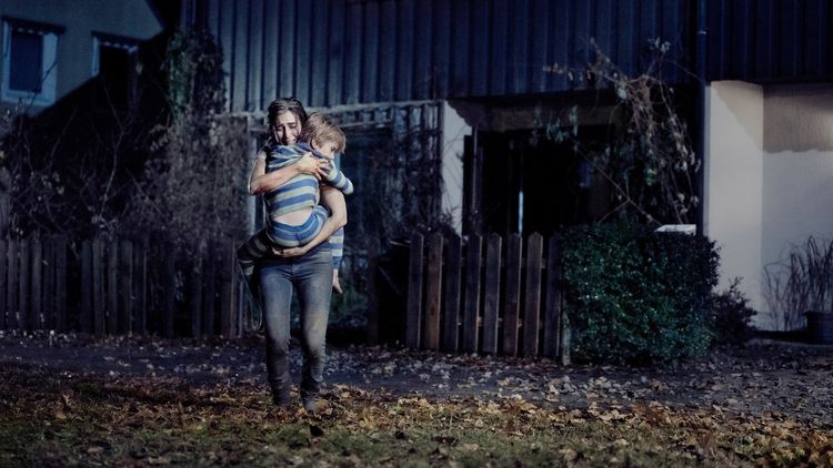 Produktbild: The Evil Next Door