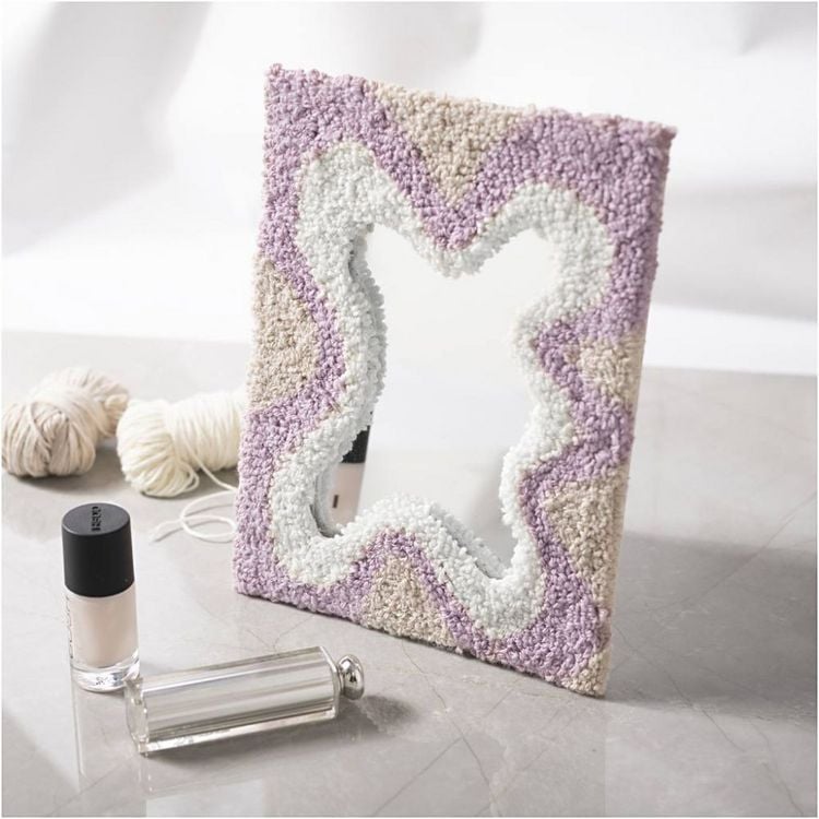 Produktbild: Creativ Company DIY Sets Sticken & Nadelstanzen Kreativ Set Punch Needle, Pastellfarben, Spiegel, Kreativ Box