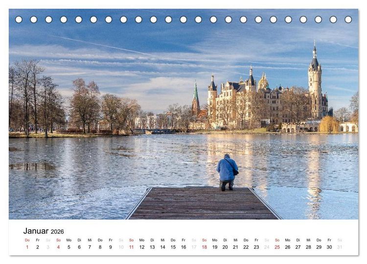 Produktbild: Schweriner M&auml;rchenschloss (Tischkalender 2026 DIN A5 quer), CALVENDO Monatskalender
