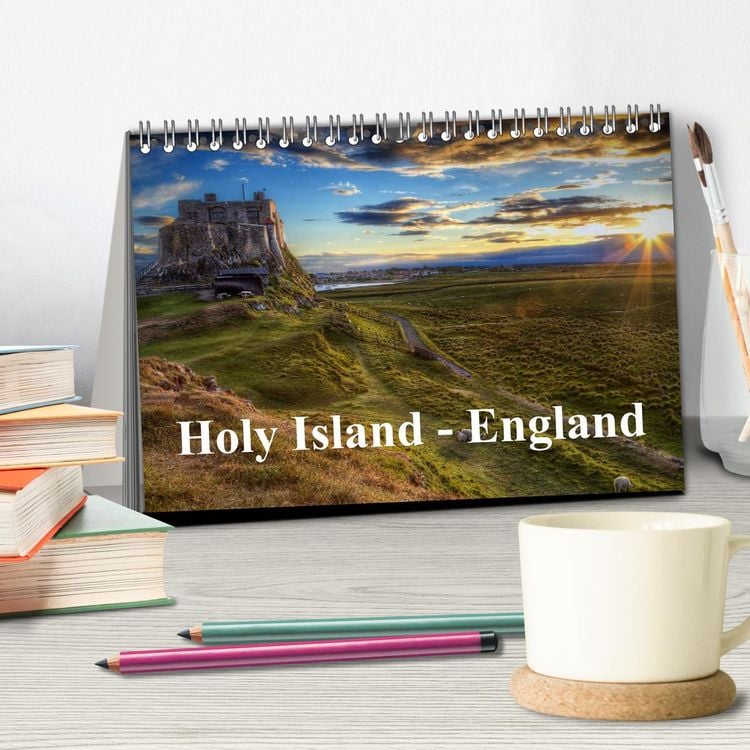 Produktbild: Holy Island - England (Tischkalender 2026 DIN A5 quer), CALVENDO Monatskalender