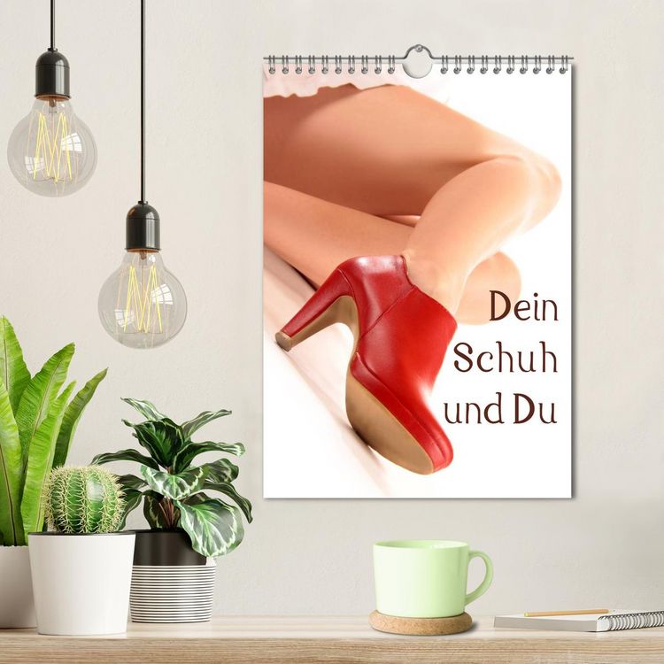 Produktbild: Dein Schuh und Du (Wandkalender 2026 DIN A4 hoch), CALVENDO Monatskalender