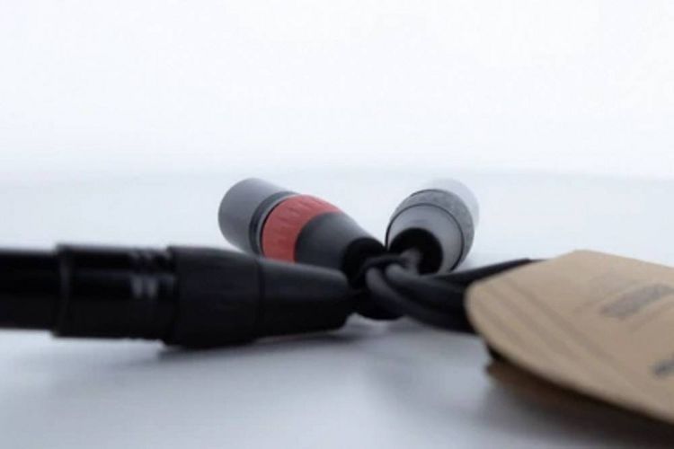 Produktbild: Cordial EY 0,3 FMM XLR Y-Adapter [1x XLR-Buchse 3 polig - 2x XLR-Stecker 3 polig] 0.30 m Schwarz