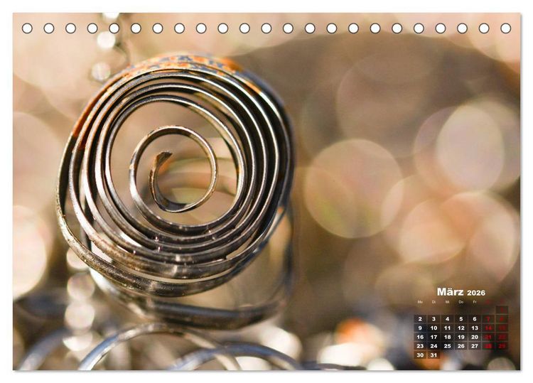 Produktbild: Metall - Schrott kunstvoll in Szene gesetzt (Tischkalender 2026 DIN A5 quer), CALVENDO Monatskalender