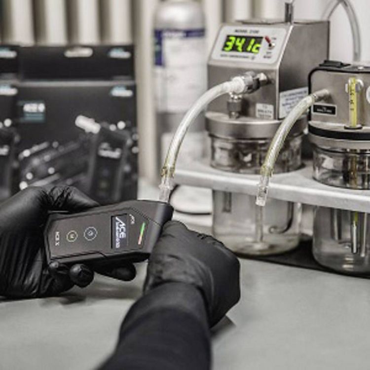 Produktbild: ACE X Alkoholtester Schwarz 0.0 bis 5 &permil; inkl. Display