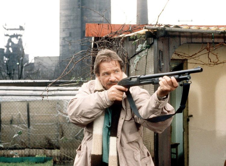 Produktbild: Tatort Duisburg - 40 Jahre Schimanski - Gesamtedition: Alle 29 Folgen inkl. "Zahn um Zahn" und "Zabou" (Fernsehjuwelen) [15 DVDs]