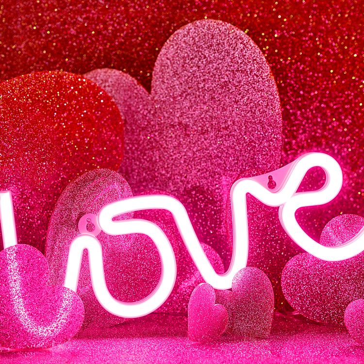 LED Schriftzug Pink Love
