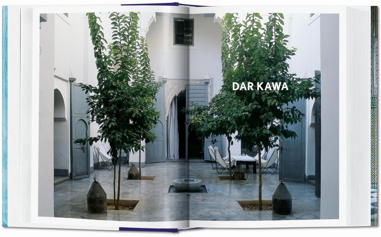 Produktbild: Living in Morocco. 40th Ed.