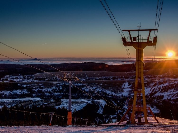 Produktbild: Sonnenaufgang mit Blick auf Oberwiesenthal (Puzzle)