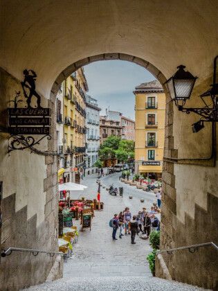 Produktbild: CALVENDO Puzzle Arco de Cuchilleros | 1000 Teile Lege-Gr&ouml;&szlig;e 64x48cm Foto-Puzzle f&uuml;r gl&uuml;ckliche Stunden