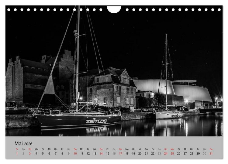 Produktbild: Hansestadt Stralsund bei Nacht (mit GPS-Koordinaten) (Wandkalender 2026 DIN A4 quer), CALVENDO Monatskalender