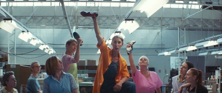 Produktbild: Julie und die roten Schuhe