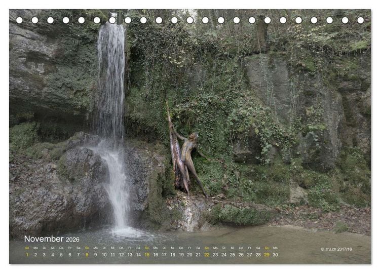 Produktbild: BODYPAINTING AM WASSERFALL VON LINN (Tischkalender 2026 DIN A5 quer), CALVENDO Monatskalender