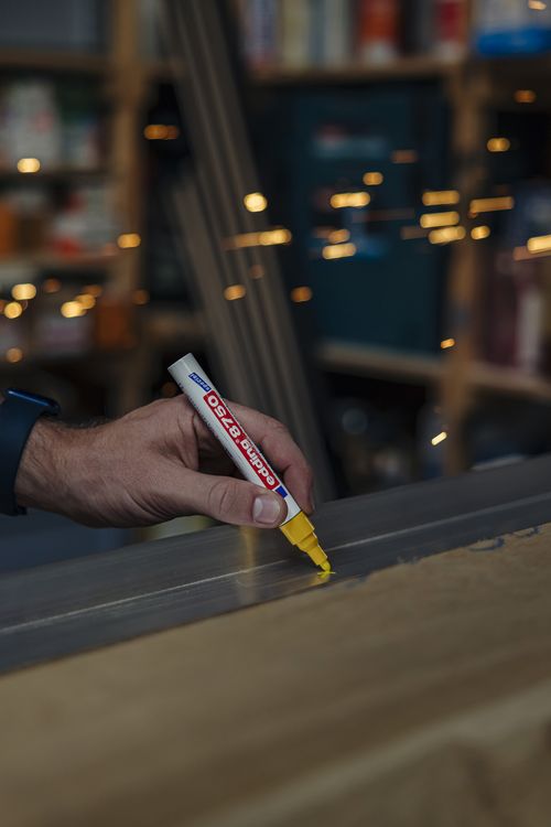 Produktbild: Edding 750 Paint Marker 4-750-1-4049 Lackmarker Wei&szlig; 2 mm, 4mm