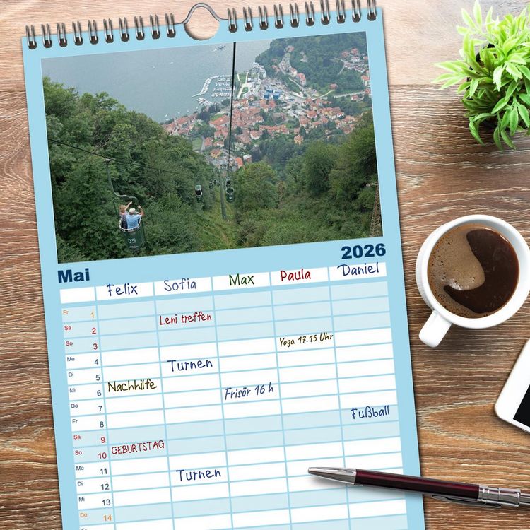 Produktbild: Familienplaner 2026 - Lago Maggiore - Mediterranes Flair umgeben von Bergen mit 5 Spalten (Wandkalender, 21 x 45 cm) CALVENDO