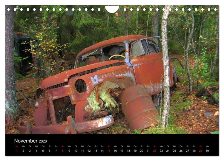 Produktbild: Schrottautos im Kyrk&ouml; Mosse (Wandkalender 2026 DIN A4 quer), CALVENDO Monatskalender
