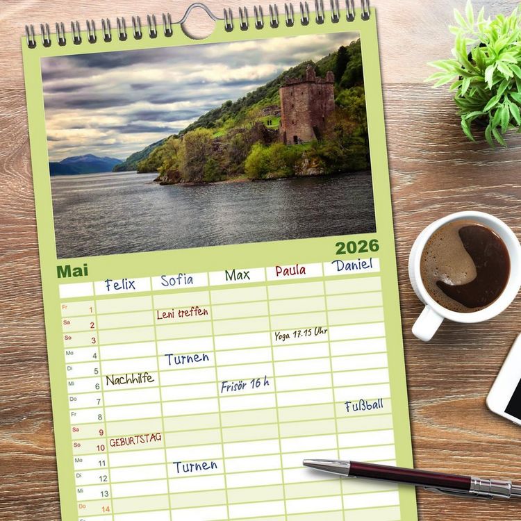 Produktbild: Familienplaner 2026 - Schottlands Burgen und Ruinen mit 5 Spalten (Wandkalender, 21 x 45 cm) CALVENDO