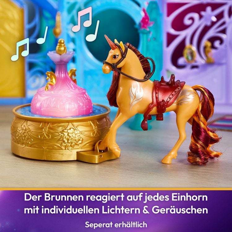 Produktbild: Unicorn Academy - Stall Spielset 90 cm inkl. Brunnen mit Licht- und Soundeffekten, 12 cm Einhorn & 24 Accessoires, Set zur Netflix Serie