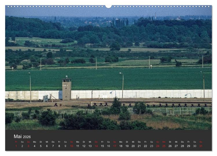 Produktbild: Berlin - der Fall der Mauer (hochwertiger Premium Wandkalender 2026 DIN A2 quer), Kunstdruck in Hochglanz