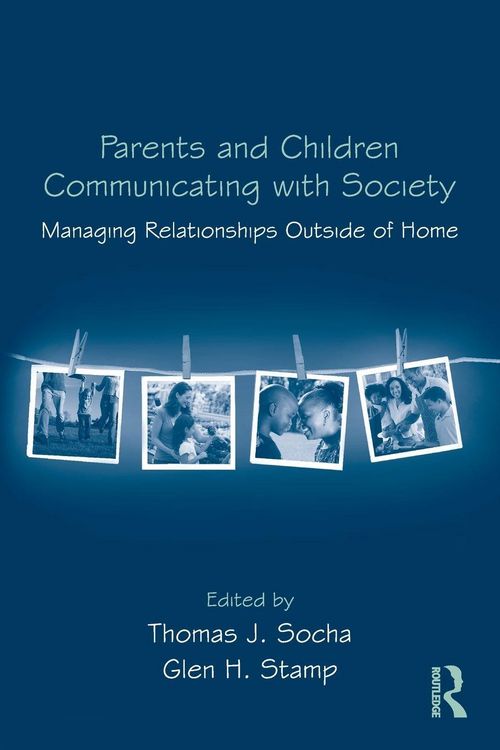 Produktbild: Parents and Children Communicating with Society