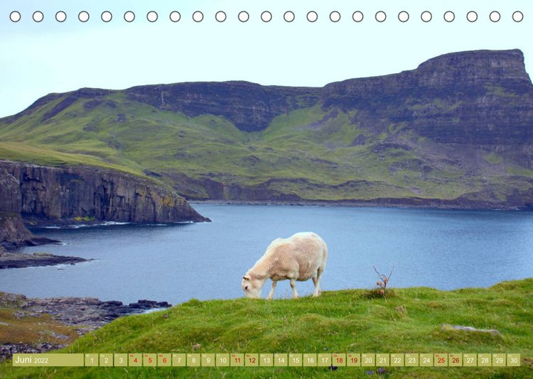 Produktbild: Isle of Skye - Die sch&ouml;nsten Landschaften Schottlands (Tischkalender 2022 DIN A5 quer)