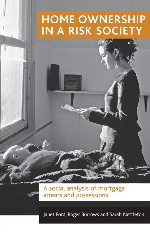 Produktbild: Home ownership in a risk society