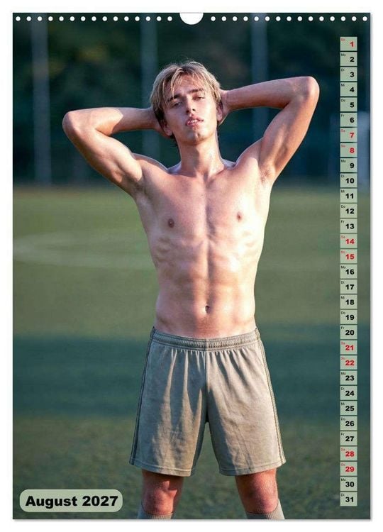 Produktbild: Nachspielzeit - Athletische Fu&szlig;baller - sinnlich und intensiv (Wandkalender 2027 DIN A3 hoch), CALVENDO Monatskalender