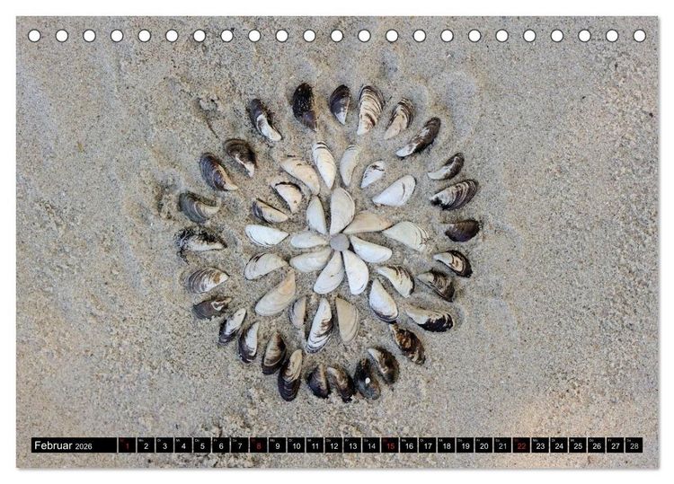 Produktbild: Land Art - Natur und Kunst (Tischkalender 2026 DIN A5 quer), CALVENDO Monatskalender