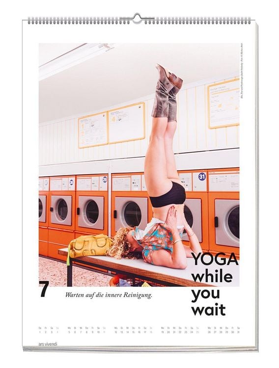 Produktbild: Yoga while you wait 2027
