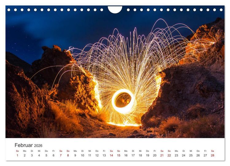 Produktbild: Lightpainting - Malen mit Licht und Zeit (Wandkalender 2026 DIN A4 quer), CALVENDO Monatskalender