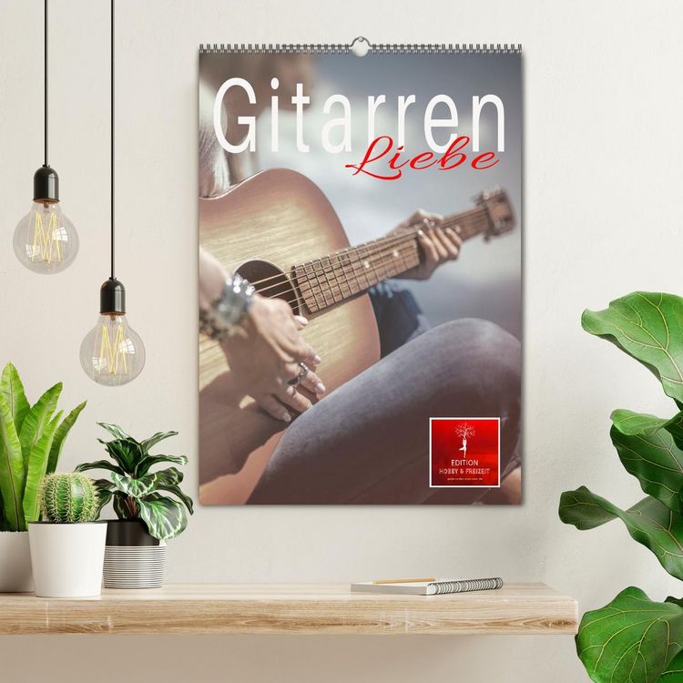 Produktbild: Gitarren Liebe (Wandkalender 2026 DIN A2 hoch), CALVENDO Monatskalender