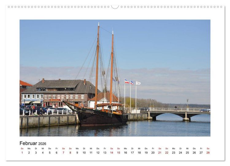 Produktbild: Neustadt in Holstein - Charmante Stadt am Meer (Wandkalender 2026 DIN A2 quer), CALVENDO Monatskalender