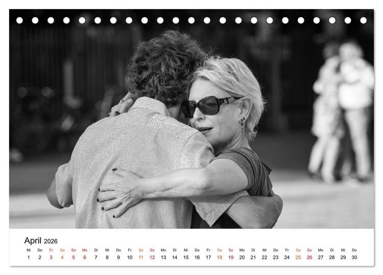 Produktbild: Tango Argentino - Paare beim Tanz auf &ouml;ffentlichen Pl&auml;tzen (Tischkalender 2026 DIN A5 quer), CALVENDO Monatskalender