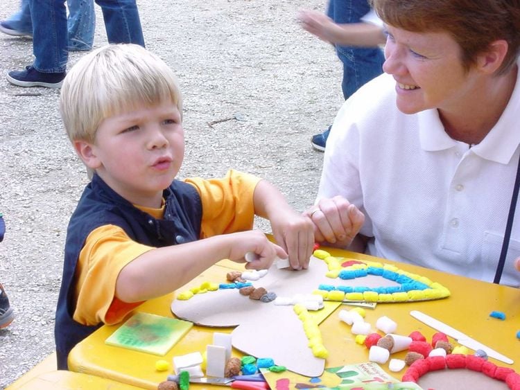 Fischer TiP Bastelset Box S – Kreatives Spielzeug Aus Kartoffelstärke Für Kinder Ab 3