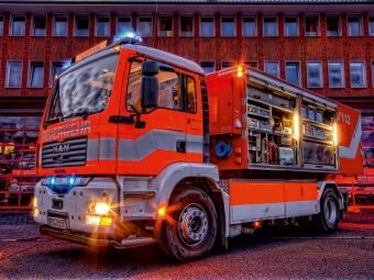 Produktbild: CALVENDO Puzzle WLF mit AB-Gefahrgut BF Braunschweig | 1000 Teile Lege-Gr&ouml;&szlig;e 64x48cm Foto-Puzzle f&uuml;r gl&uuml;ckliche Stunden