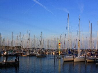Produktbild: CALVENDO Puzzle Ostsee: Nordhafen Schilksee | 1000 Teile Lege-Gr&ouml;&szlig;e 64x48cm Foto-Puzzle f&uuml;r gl&uuml;ckliche Stunden