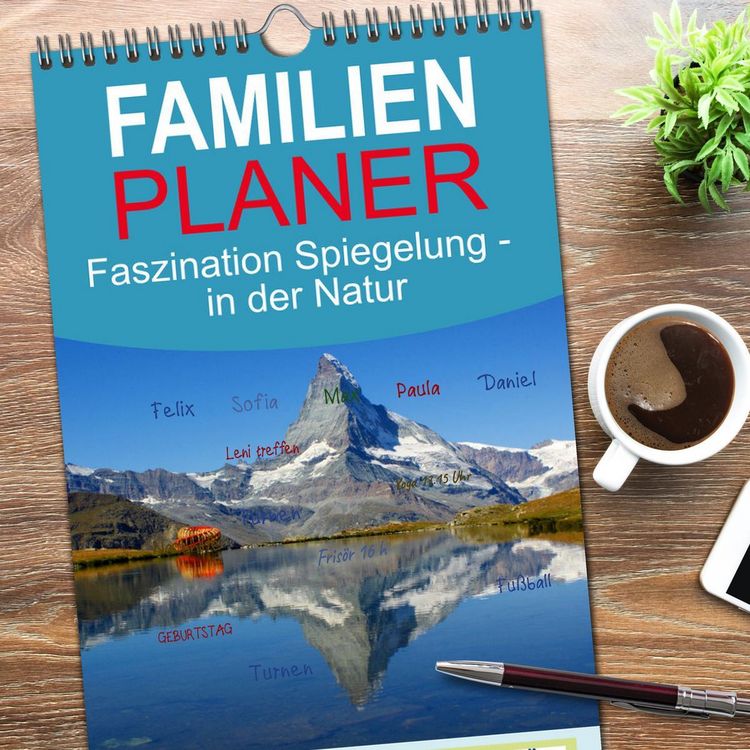Produktbild: Familienplaner 2026 - Faszination Spiegelung - in der Natur mit 5 Spalten (Wandkalender, 21 x 45 cm) CALVENDO