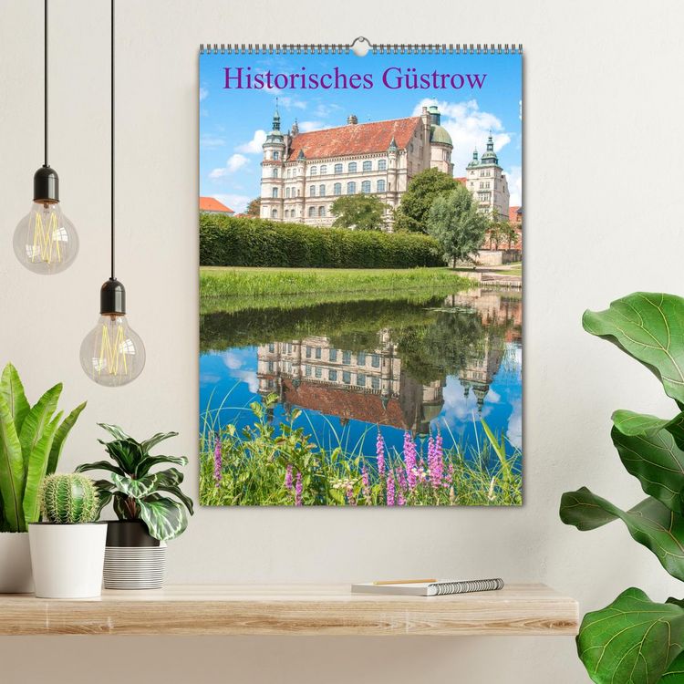 Produktbild: Historisches G&uuml;strow (Wandkalender 2026 DIN A2 hoch), CALVENDO Monatskalender