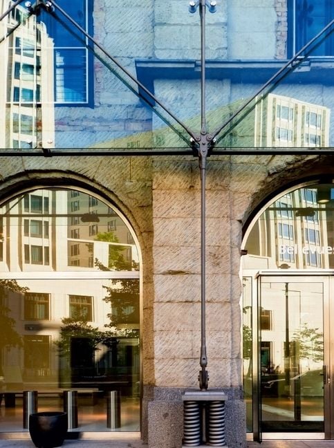 Produktbild: CALVENDO Puzzle Ein Motiv aus dem Kalender Spiegelungen in der Architektur | 2000 Teile Lege-Gr&ouml;&szlig;e 90x67cm Foto-Puzzle f&uuml;r gl&uuml;ckliche Stunden