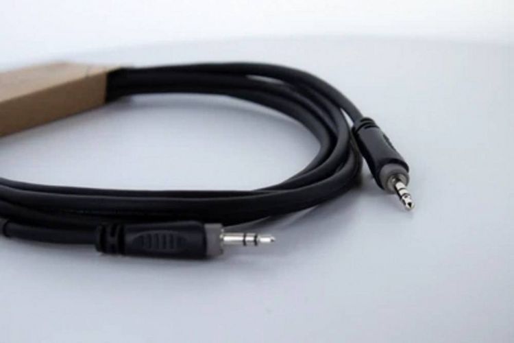 Produktbild: Cordial 14829 Klinke Audio Anschlusskabel [1x Klinkenstecker 3.5 mm - 1x Klinkenstecker 3.5 mm] 1.50 m Schwarz PVC-Mantel, verdrillt