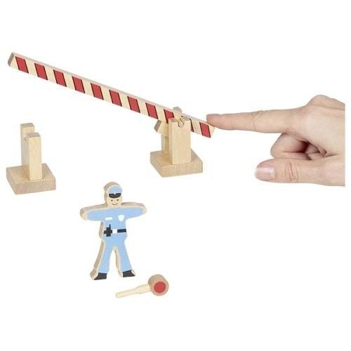 LENA - 04440 - Verkehrszeichen Set mit 17 Teilen, 9 Verkehrsschilder ca. 16 cm, 5 Pylonen und 3 Bauzäunen, Ergänzung für Spielfahrzeug Serien Truxx, Worxx, Truckies, EcoActives, Aktive, Profi und mehr