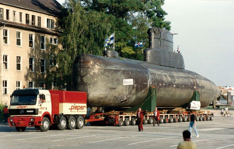 Produktbild: Schwerlastzugmaschinen unterwegs in den 1980er und 1990er Jahren