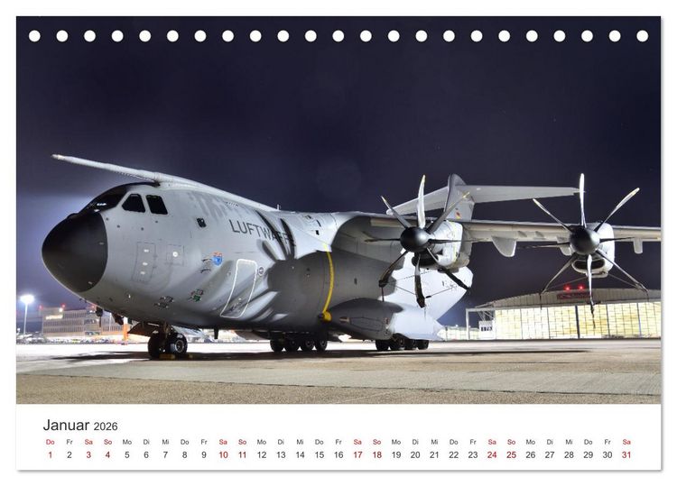 Produktbild: Flugzeugimpressionen auf dem Flughafen (Tischkalender 2026 DIN A5 quer), CALVENDO Monatskalender