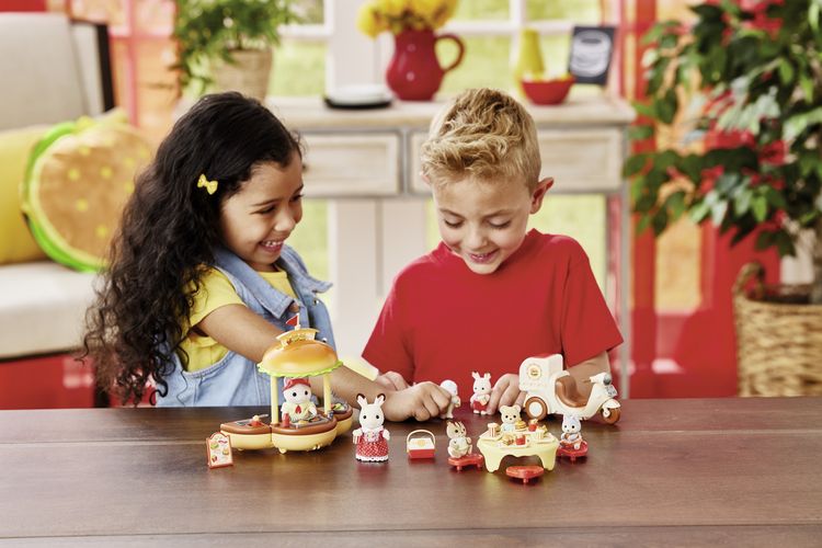 Produktbild: Sylvanian Families 5757 - Hamburger Stand, Mobiler Hamburger Imbiss mit Figur, Spielset