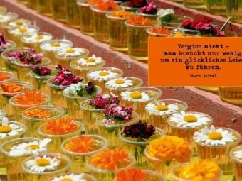 Produktbild: CALVENDO Puzzle Kleine Blumenvasen in Nepal, Kathmandu 1000 Teile Puzzle quer | 1000 Teile Lege-Gr&ouml;&szlig;e 64 &times; 48 cm Foto-Puzzle f&uuml;r gl&uuml;ckliche Stunden