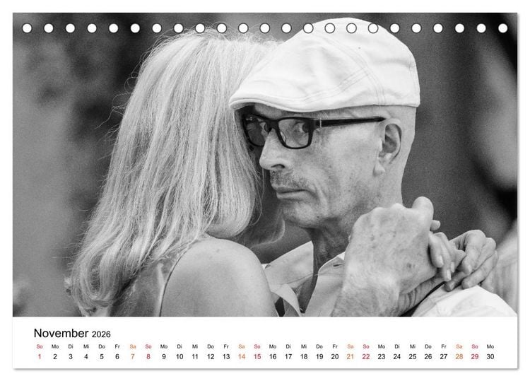 Produktbild: Tango Argentino - Paare beim Tanz auf &ouml;ffentlichen Pl&auml;tzen (Tischkalender 2026 DIN A5 quer), CALVENDO Monatskalender