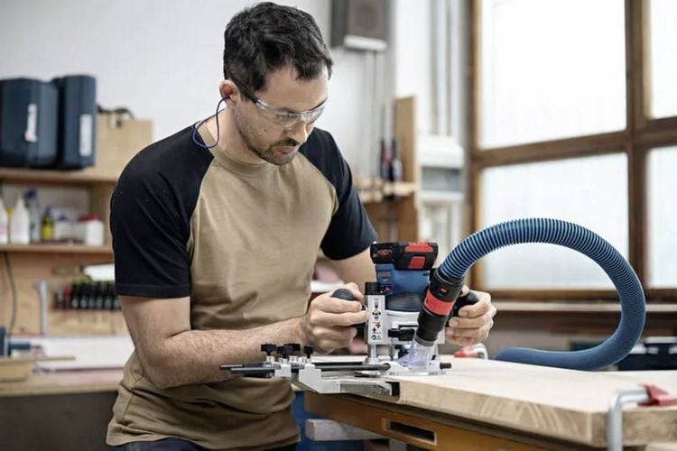 Produktbild: Bosch Professional GKF 18V-8 Kantenfr&auml;ser 18V