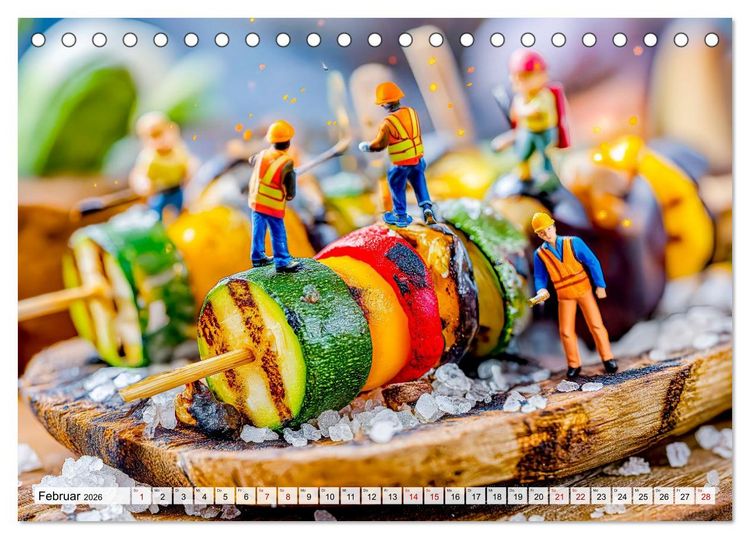 Produktbild: BBQ in Miniatur - Kleine Helden am Braten und Grillen (Tischkalender 2026 DIN A5 quer), CALVENDO Monatskalender