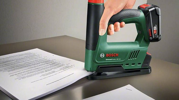 Produktbild: Bosch Home and Garden UniversalTacker 18V-14 06032A7001 Akkutacker
