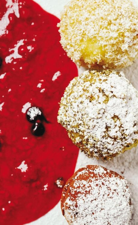 Produktbild: &Ouml;sterreichische B&auml;uerinnen kochen Kn&ouml;del