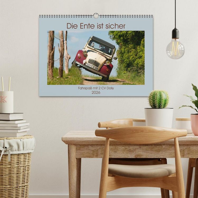 Produktbild: Die Ente ist sicher - Fahrspa&szlig; mit 2 CV Dolly (Wandkalender 2026 DIN A3 quer), CALVENDO Monatskalender